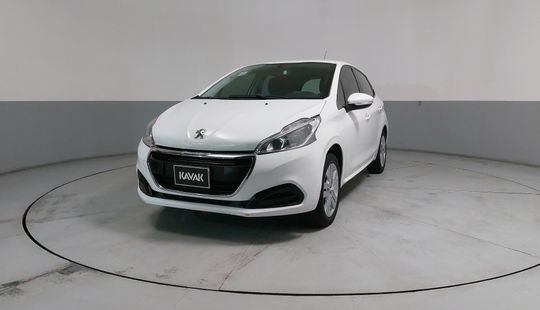 Peugeot • 208