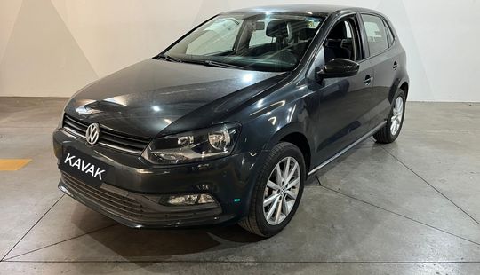 Volkswagen • Polo