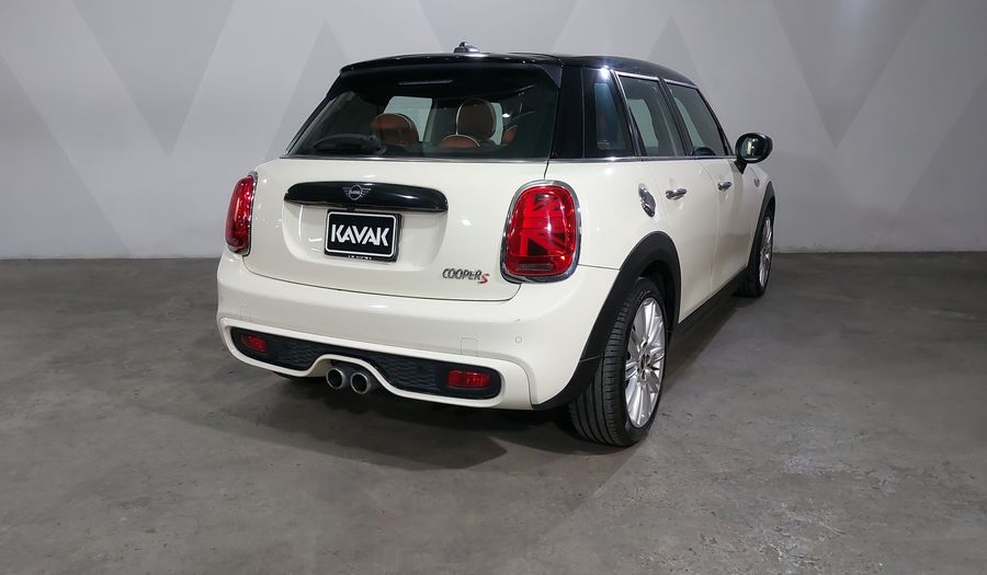 Mini Cooper S 2.0 COOPER HOT CHILI DCT Hatchback 2021