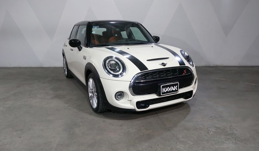 Mini Cooper S 2.0 COOPER HOT CHILI DCT Hatchback 2021