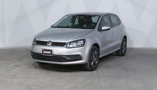 Volkswagen • Polo