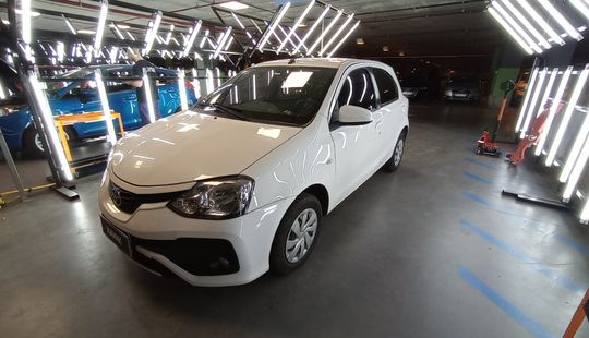 Toyota • Etios