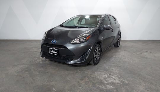 Toyota • Prius C