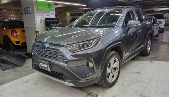 Toyota • RAV4