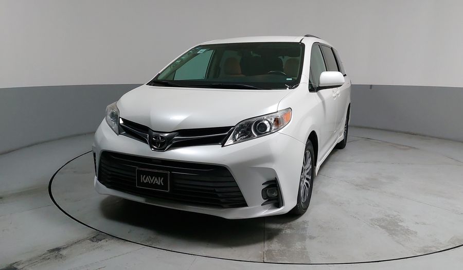 Toyota Sienna 3.5 XLE AUTO Minivan 2020