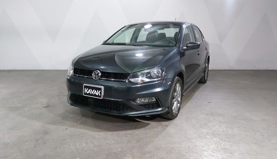 Volkswagen • Vento