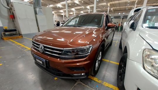 Volkswagen • Tiguan Allspace