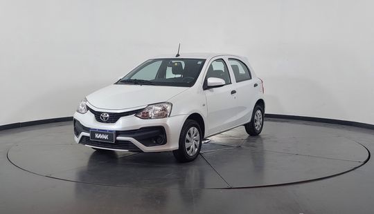 Toyota • Etios