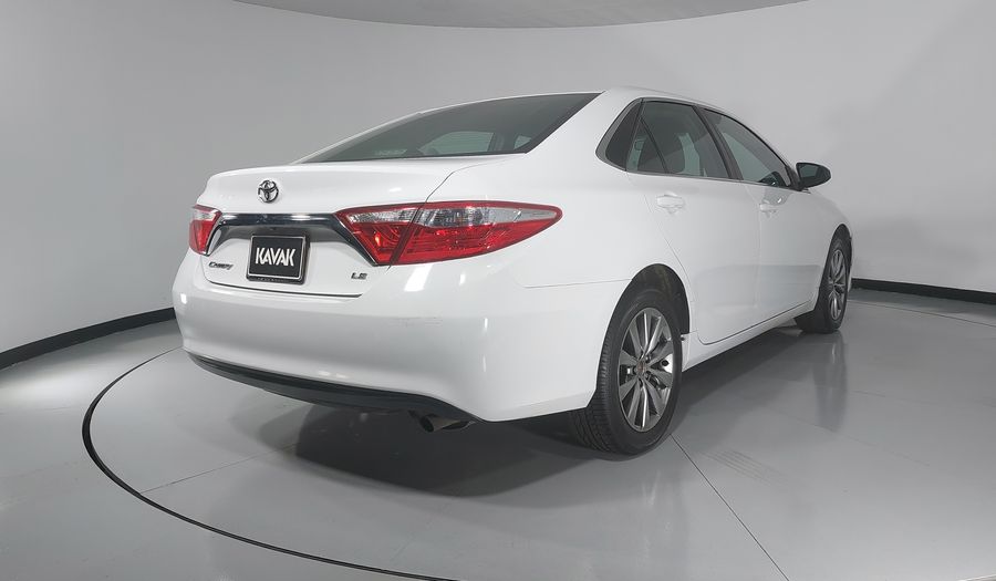 Toyota Camry 2.5 LE 6AT Sedan 2016