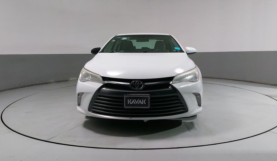 Toyota Camry 2.5 LE 6AT Sedan 2016