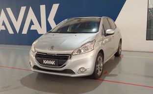 Peugeot • 208