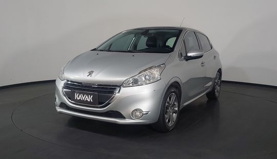 Peugeot • 208