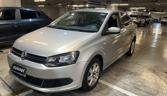 Volkswagen • Vento