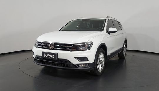 Volkswagen • Tiguan