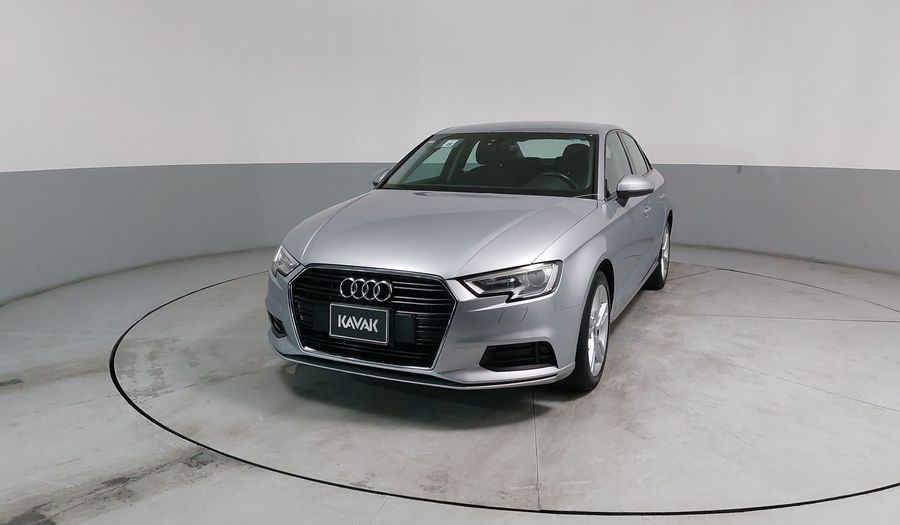 Audi A3 1.4 TFSI DYNAMIC Sedan 2017