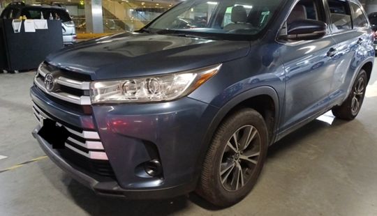 Toyota • Highlander