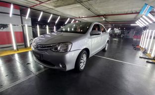 Toyota • Etios