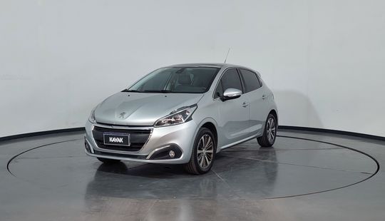 Peugeot • 208