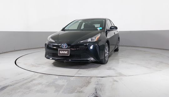 Toyota • Prius