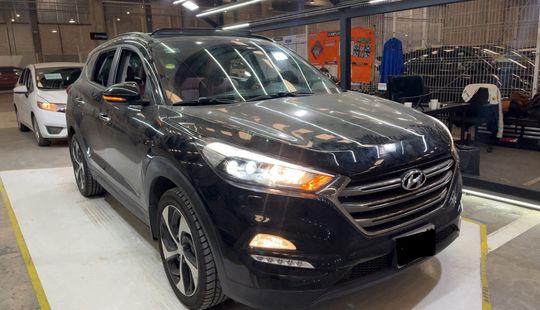 Hyundai • Tucson