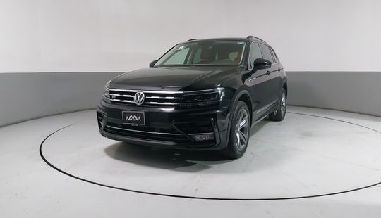 Volkswagen • Tiguan