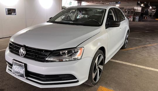 Volkswagen • Jetta