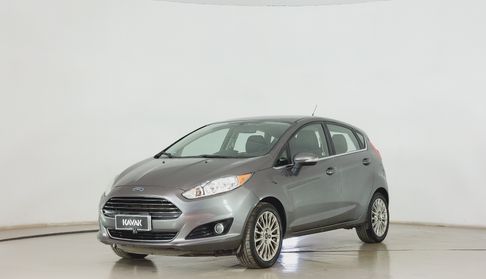 Ford Fiesta 1.6 TITANIUM MT Hatchback 2014