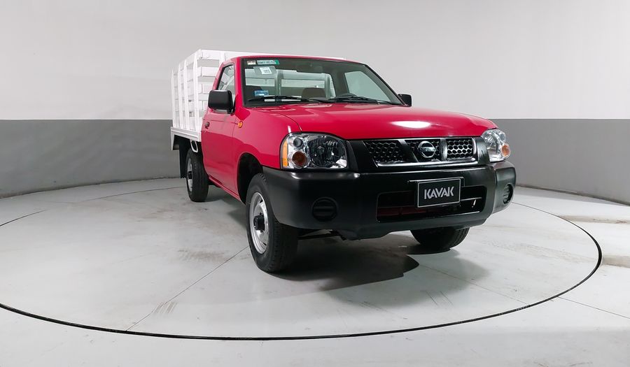 Nissan Np300 2.4 ESTACAS TM DH VERSIÓN ESPECIAL Pickup 2015