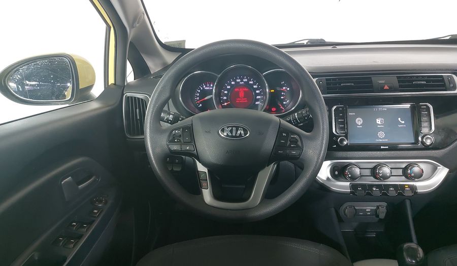 Kia Rio 1.6 EX MT Hatchback 2017