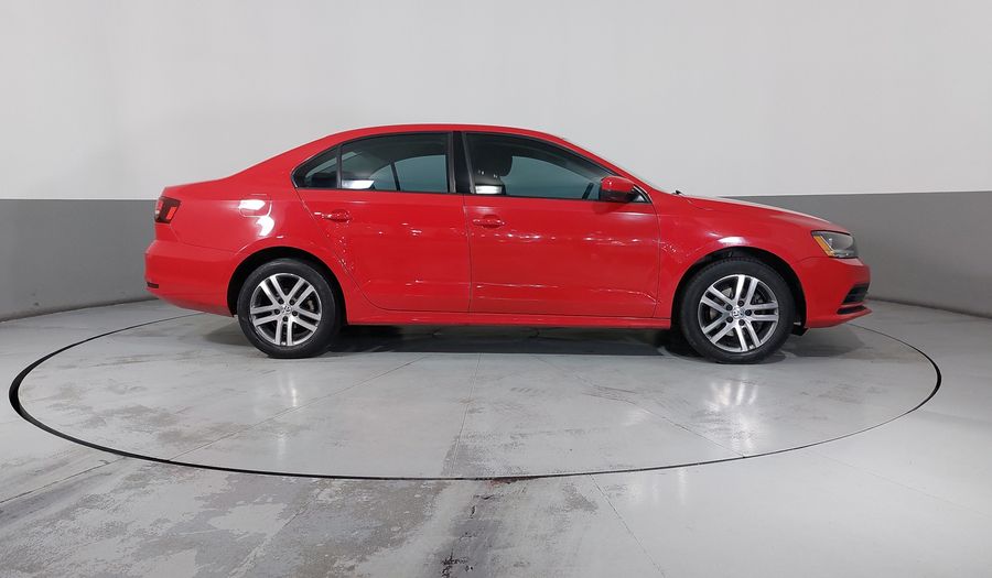 Volkswagen Jetta 2.5 TRENDLINE MT Sedan 2018