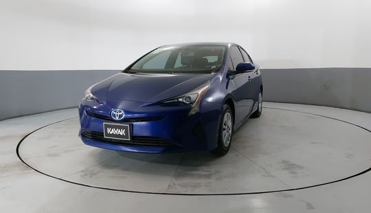 Toyota • Prius