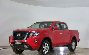 Nissan • Navara