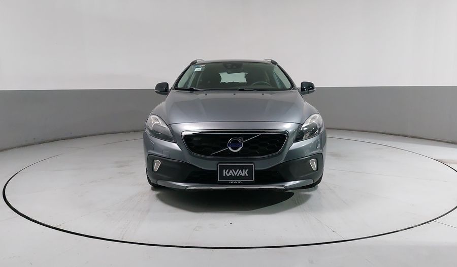 Volvo V40 2.0 MOMENTUM T4 AT AWD Hatchback 2016