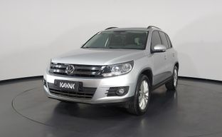 Volkswagen • Tiguan