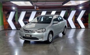 Toyota • Etios