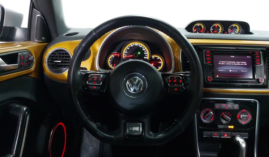 Volkswagen Beetle 2.0 DUNE DSG Hatchback 2017