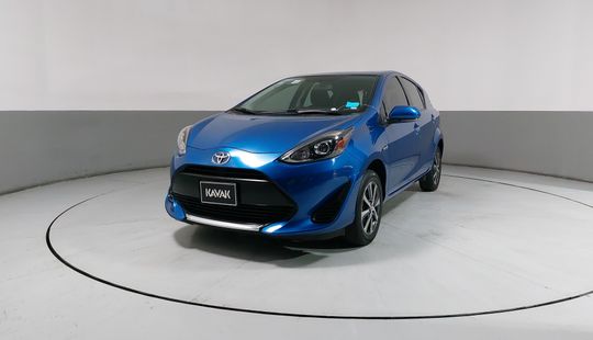 Toyota • Prius C