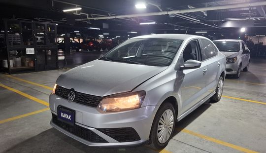 Volkswagen • Vento