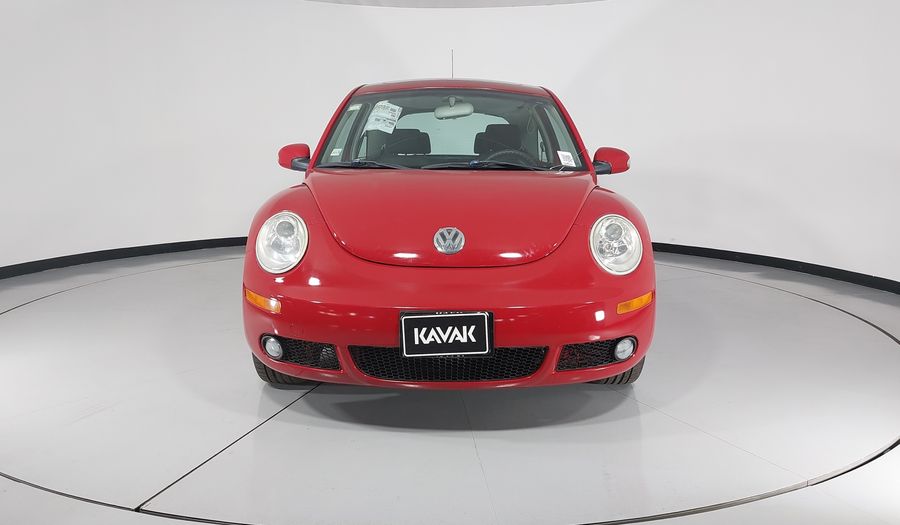 Volkswagen Beetle 2.0 GLS TIPTRONIC Hatchback 2011