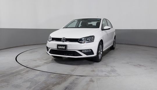 Volkswagen • Vento