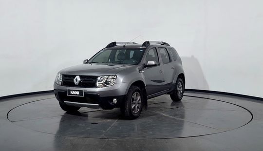 Renault • Duster