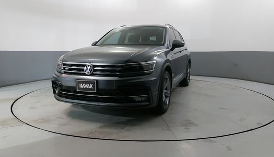 Volkswagen • Tiguan