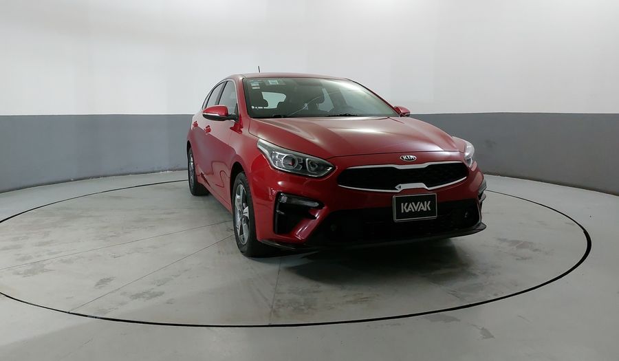 Kia Forte 2.0 EX IVT Hatchback 2021