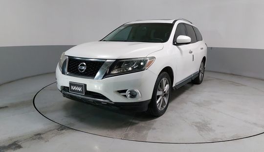 Nissan • Pathfinder