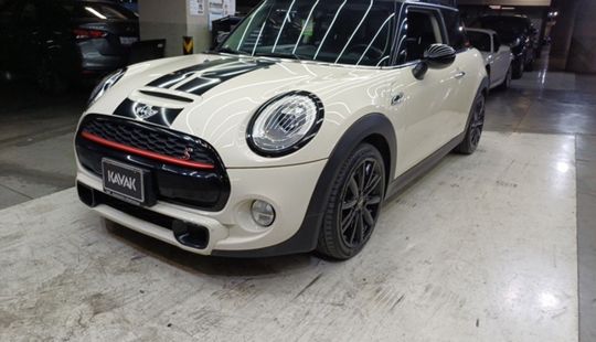 Mini • Cooper S