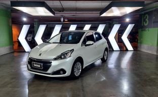 Peugeot • 208