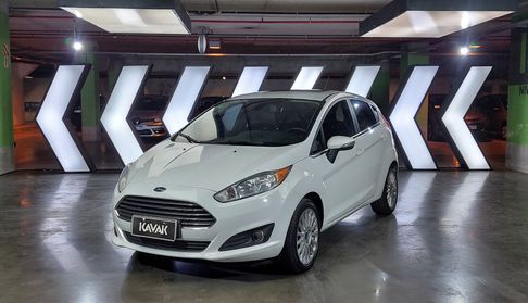 Ford Fiesta Kinetic Design 1.6 TITANIUM MT Hatchback 2017