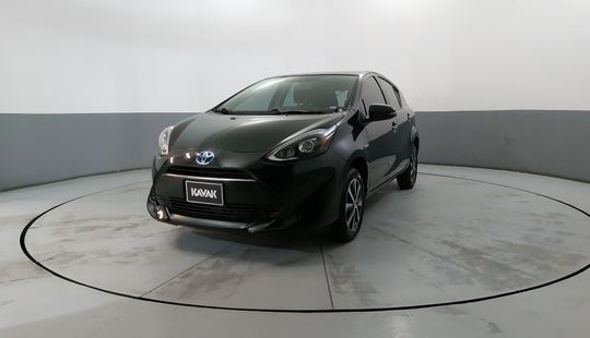 Toyota • Prius C