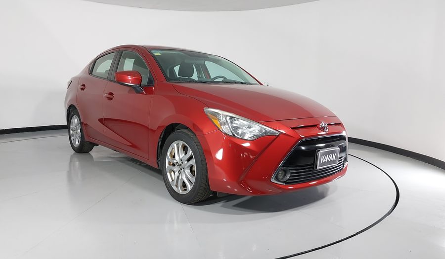 Toyota Yaris 1.5 R HIGH AT Sedan 2016