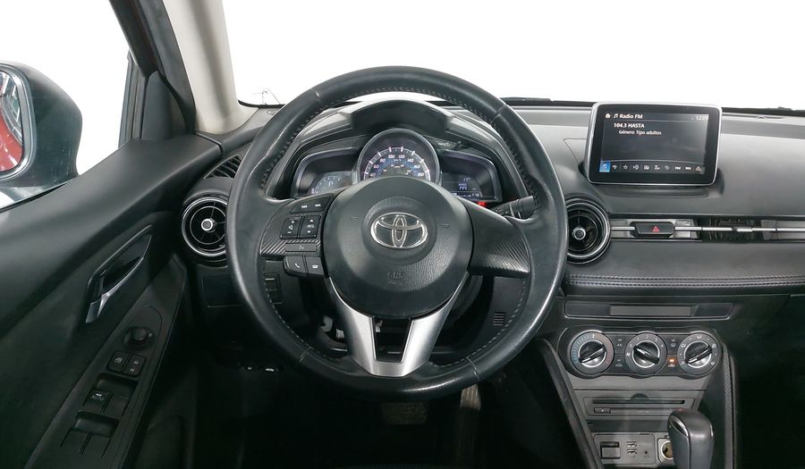 Toyota Yaris 1.5 R HIGH AT Sedan 2016